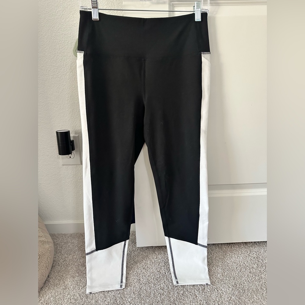 DSG Women's Black and White Leggings